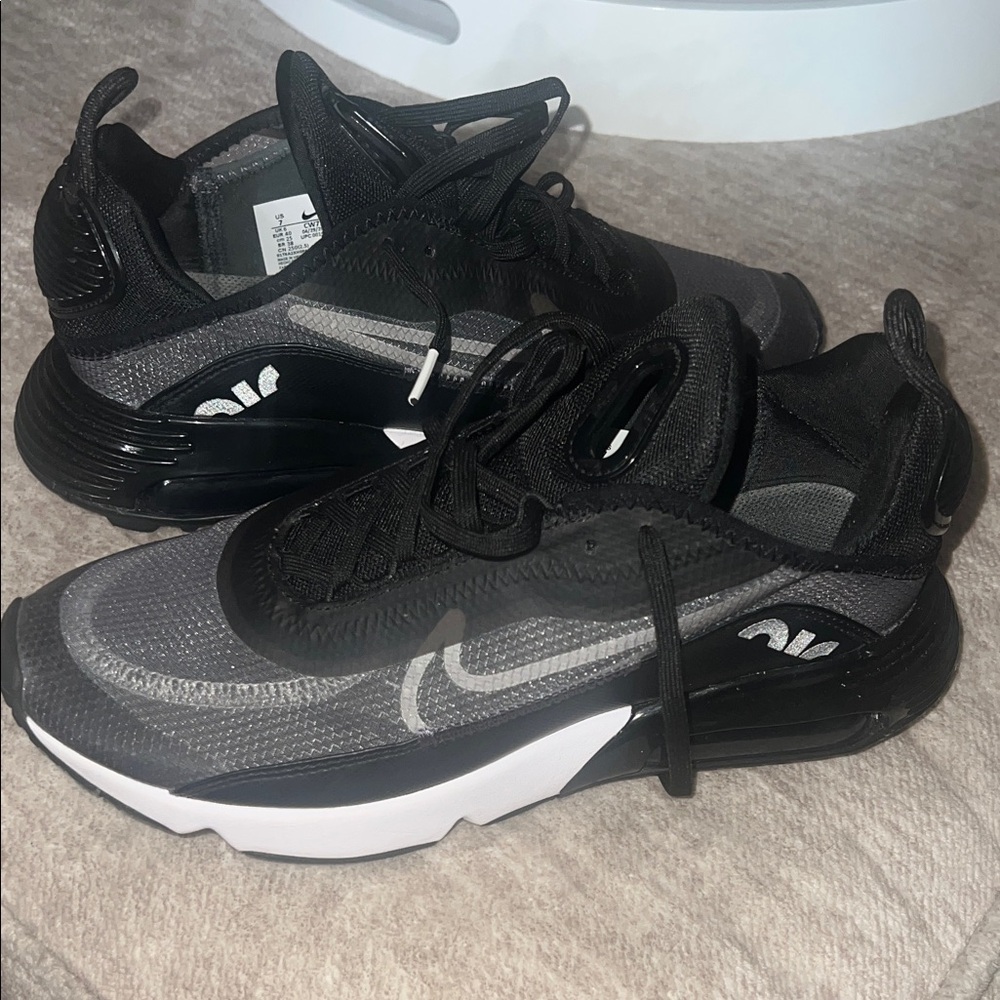 Nike AIRMAX 2090